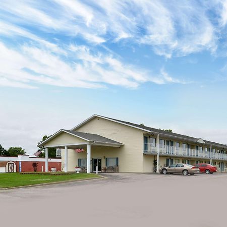 Americas Best Value Inn Knob Noster Exterior foto